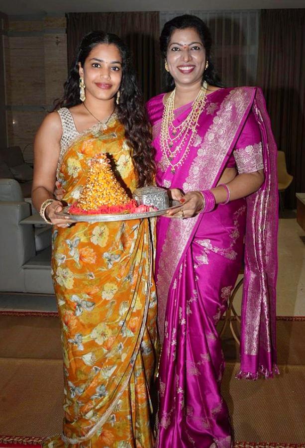 Bathukamma_20celebrations_20at_20Telangana__20_2835_29.jpg 35