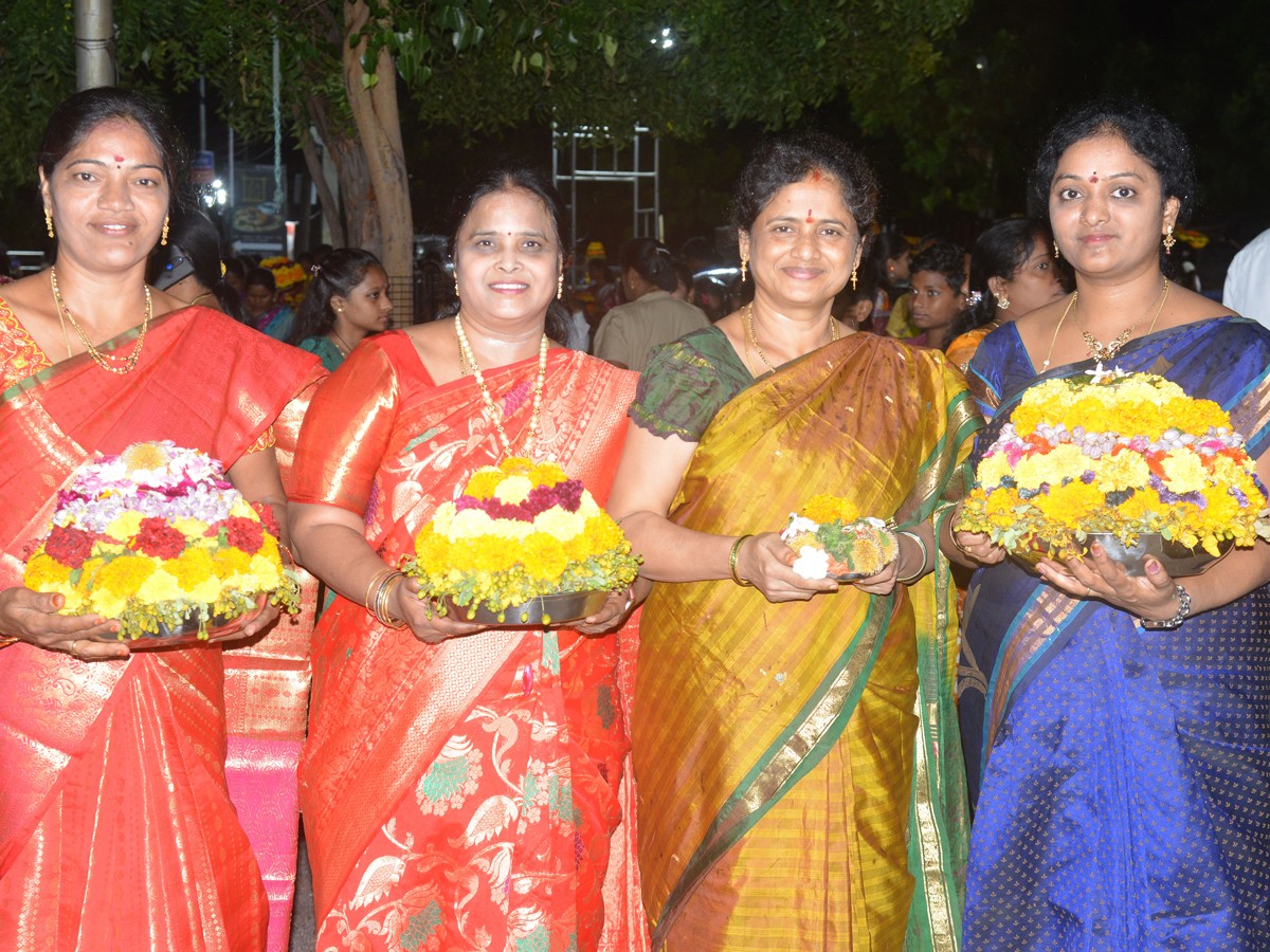Nalgonda-Bathukamma-2024-6.jpg 7