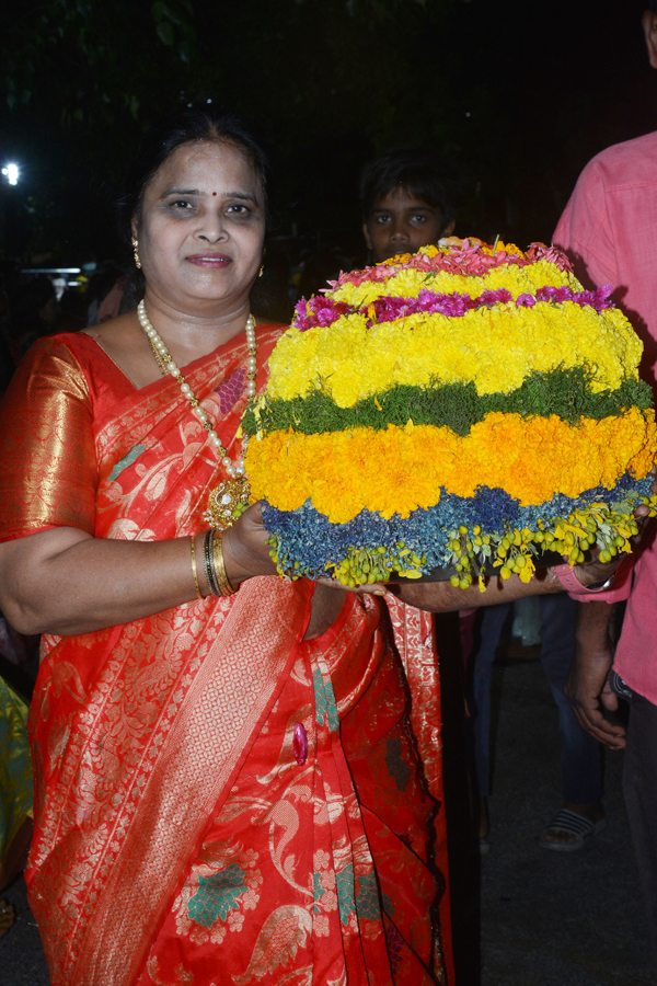 Nalgonda-Bathukamma-2024-8.jpg 9