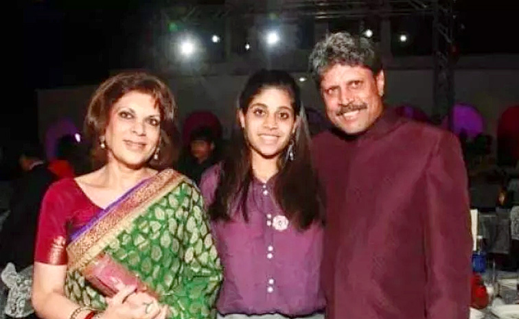Before_20Marrying_20Romi_20Bhatia_2C_20Kapil_20Dev_20Was_20in_20a_20Relationship_20With_20This_20Actress_20Photos_20_289_29.jpg 10