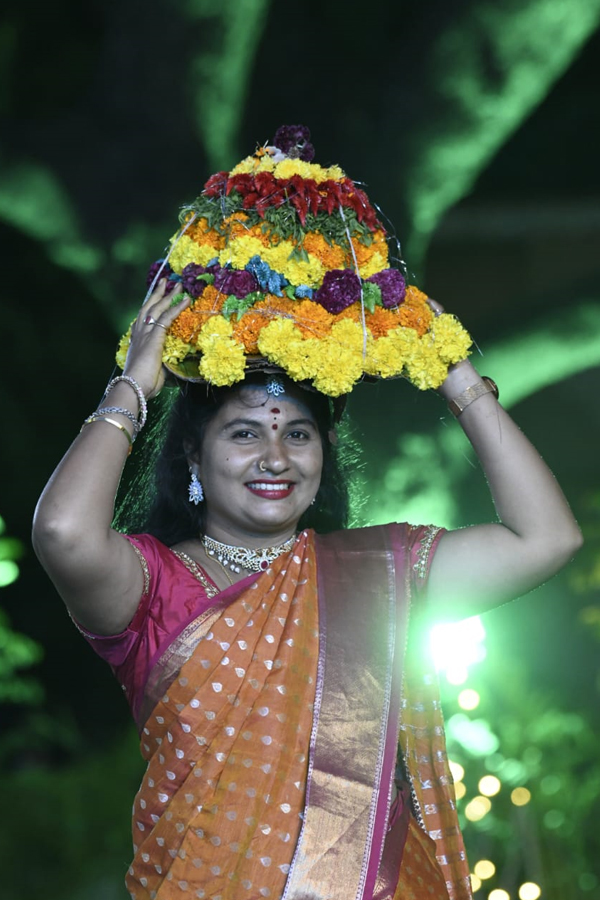 Ravindra-Bharathi-Bathukamma-12.jpg 13