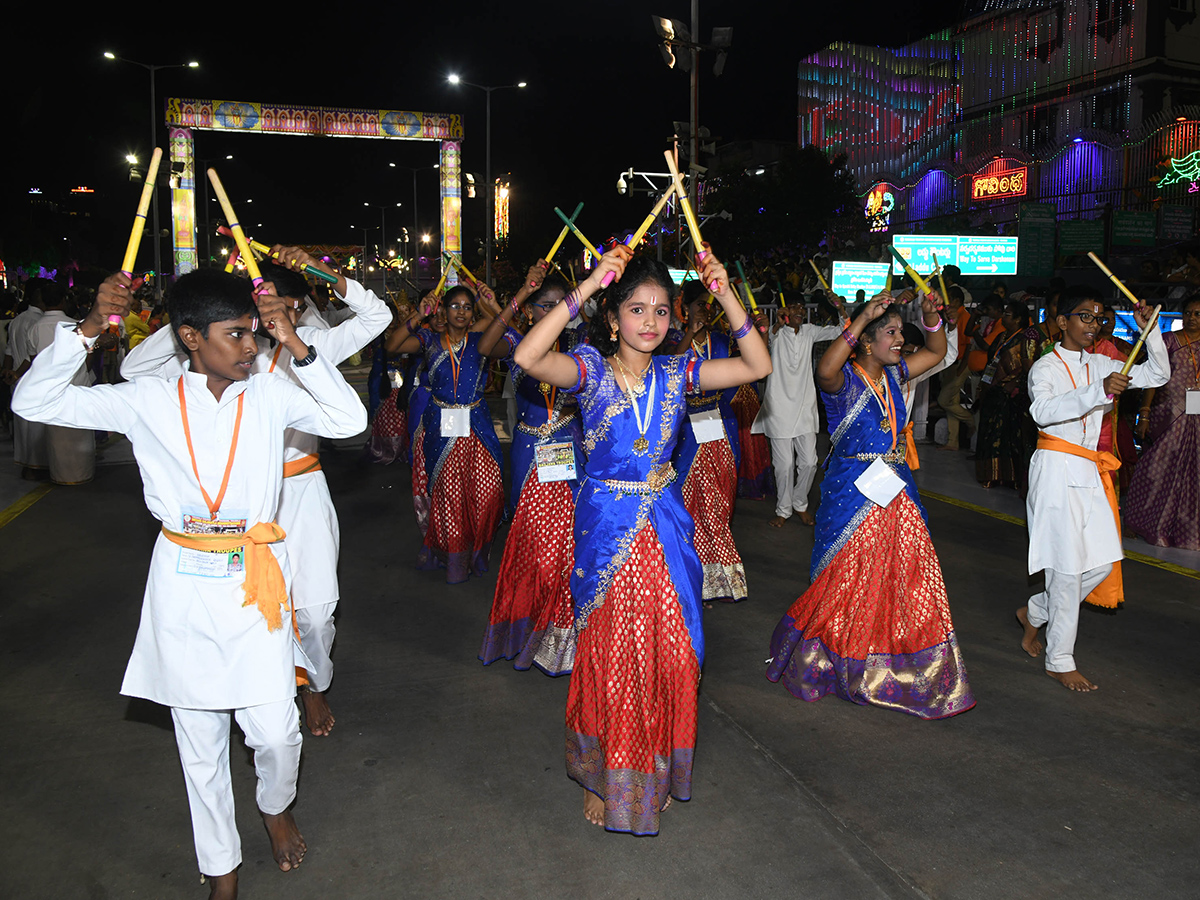 Tirumala_20Sri_20Venkateswara_20Swamy_20Brahmotsavam_202024_26.jpg 24