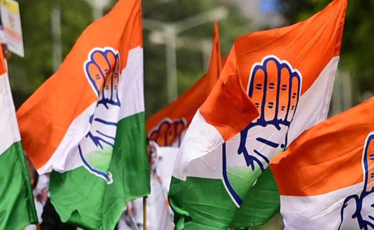 Two-Split-Congress-Leaders-.jpg