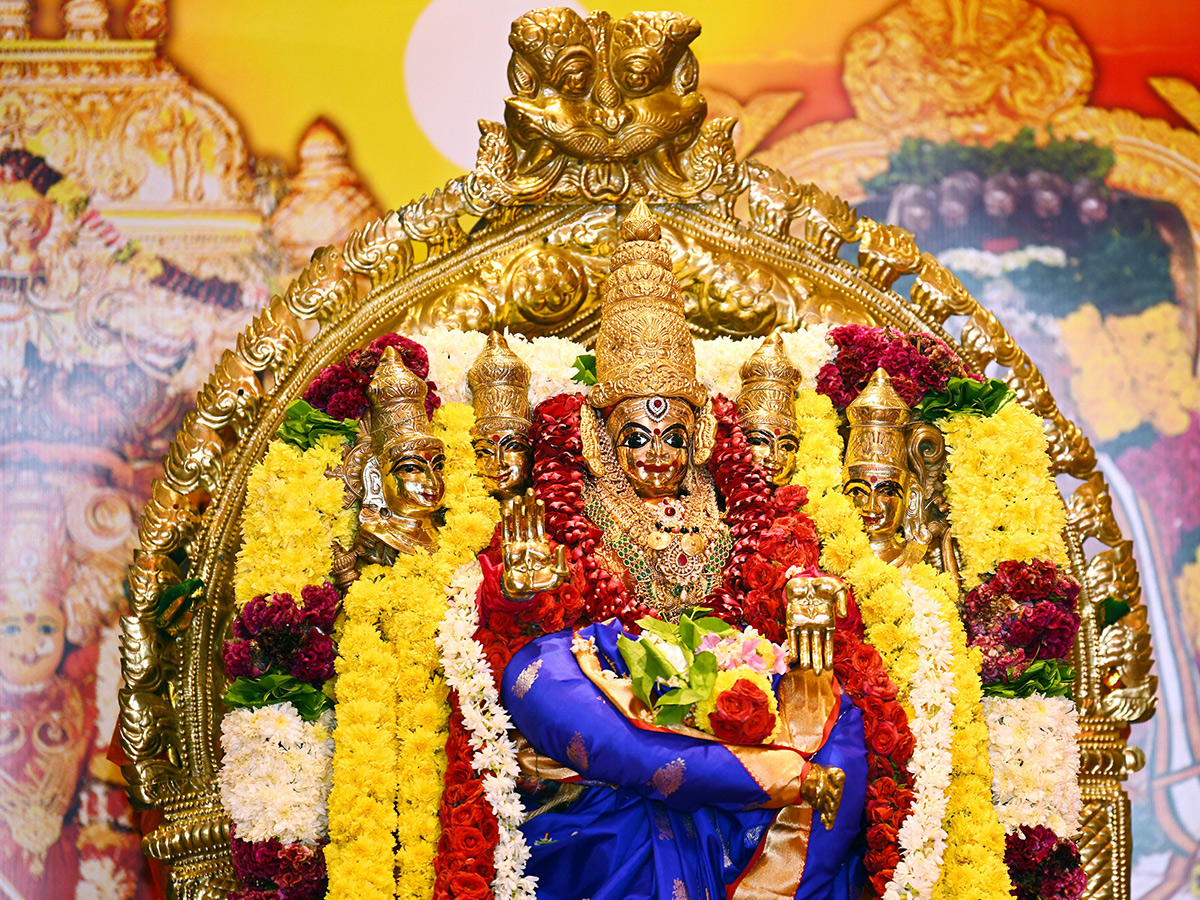 dussehra_20festival_202024_20celebrations_20at_20vijayawada_12.jpg 12