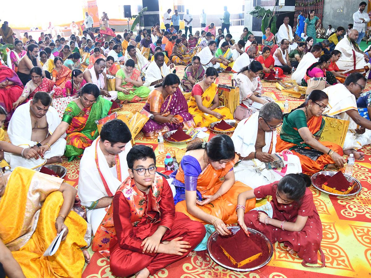 dussehra_20festival_202024_20celebrations_20at_20vijayawada_13.jpg 13