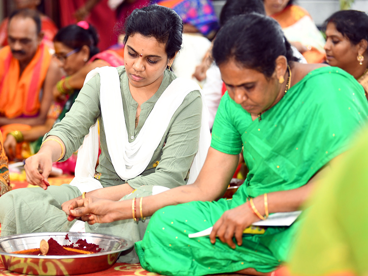dussehra_20festival_202024_20celebrations_20at_20vijayawada_4.jpg 4