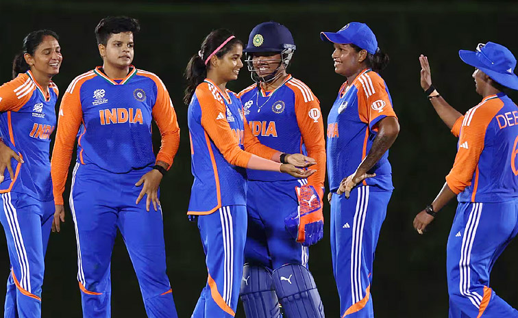 indiateam1.jpg