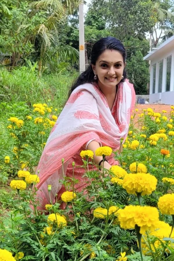 Saranya-Mohan-6.jpg 7