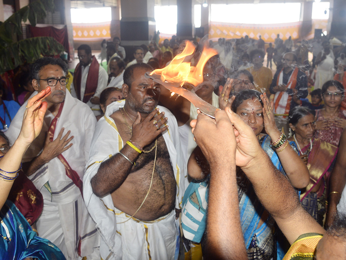 dussehra_202024_20celebration_20at_20vijayawada_20photos_10.jpg 10