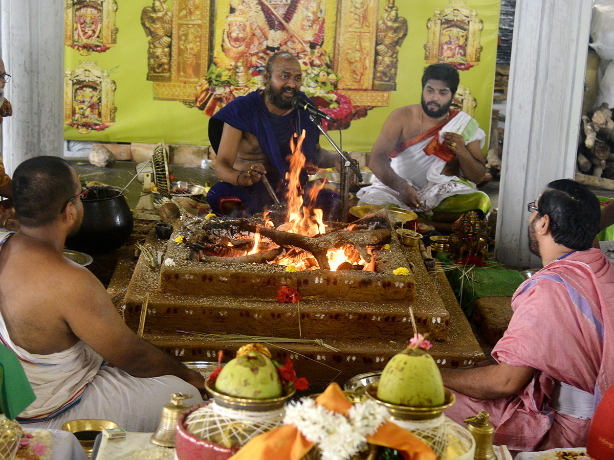 dussehra_202024_20celebration_20at_20vijayawada_20photos_13.jpg 13