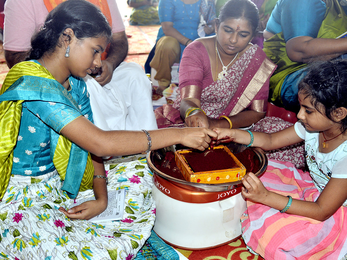 dussehra_202024_20celebration_20at_20vijayawada_20photos_25.jpg 25