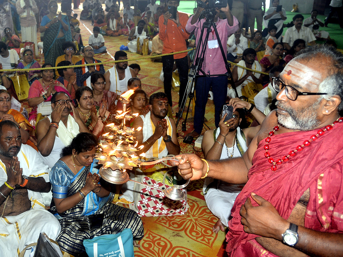 dussehra_202024_20celebration_20at_20vijayawada_20photos_5.jpg 5