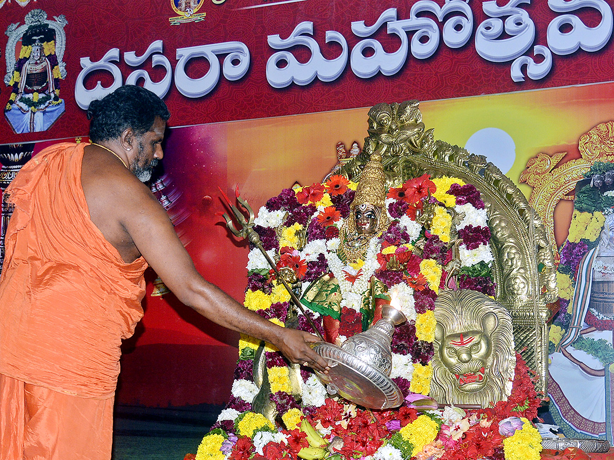 dussehra_202024_20celebration_20at_20vijayawada_20photos_6.jpg 6