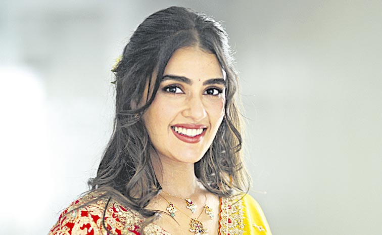kavya-thopar.jpg