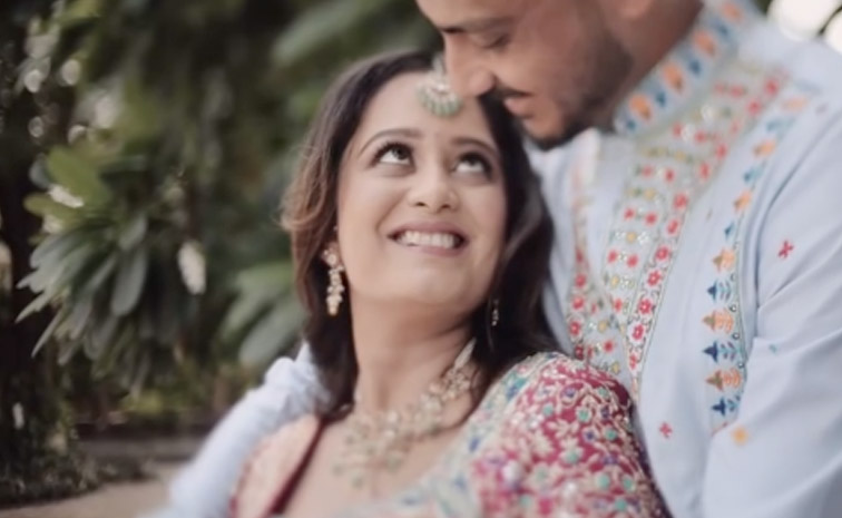 A_20great_20joy_20is_20coming_20Axar_20Patel_20Confirms_20wife_20Meha_20Pregnancy_20Baby_20Shower_20Photos_20_281_29.jpg 2