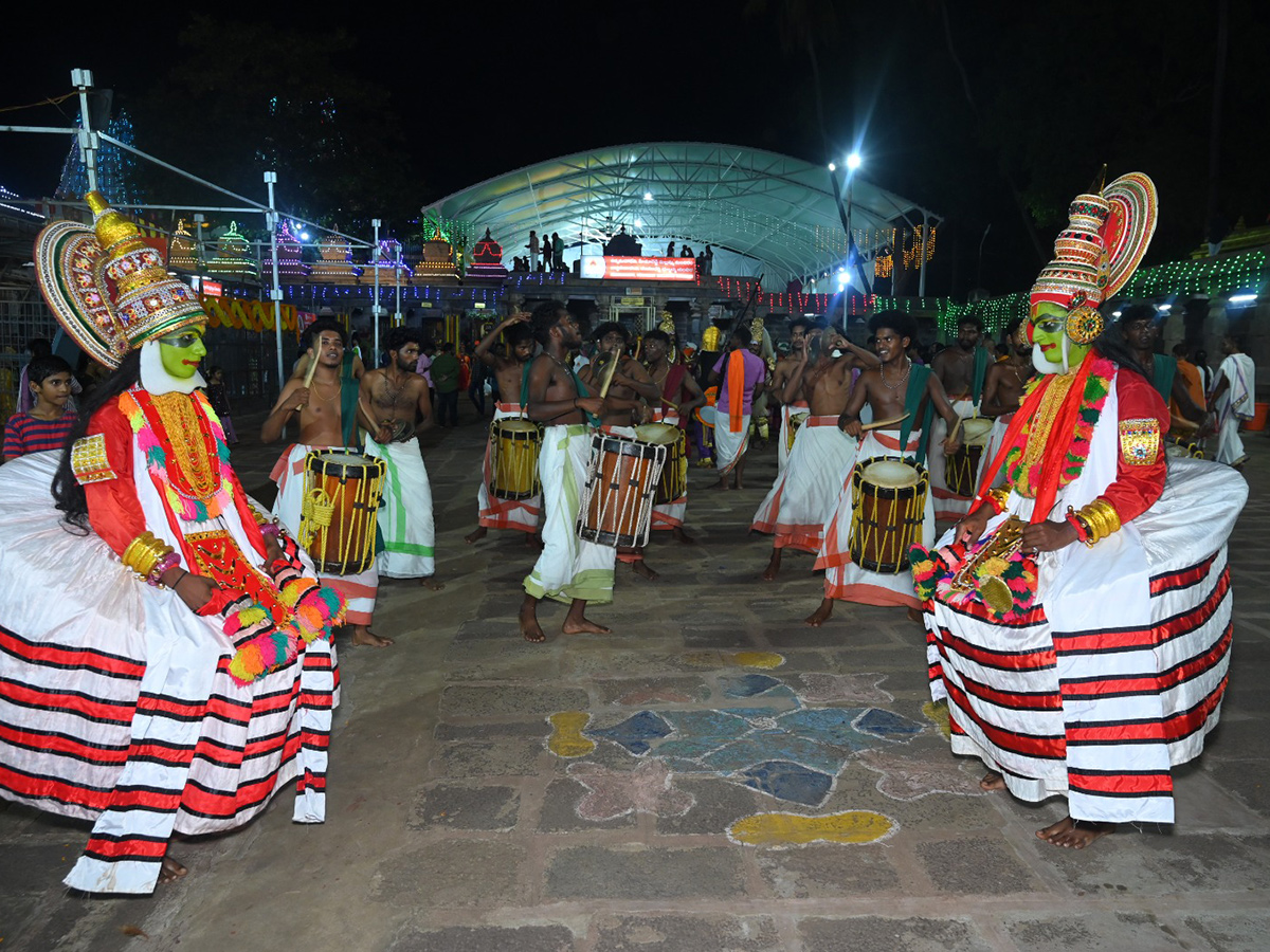 Dasara_20Devi_20Navaratrulu_20Celebrations_20In_20Srisailam__20_287_29.jpg 7