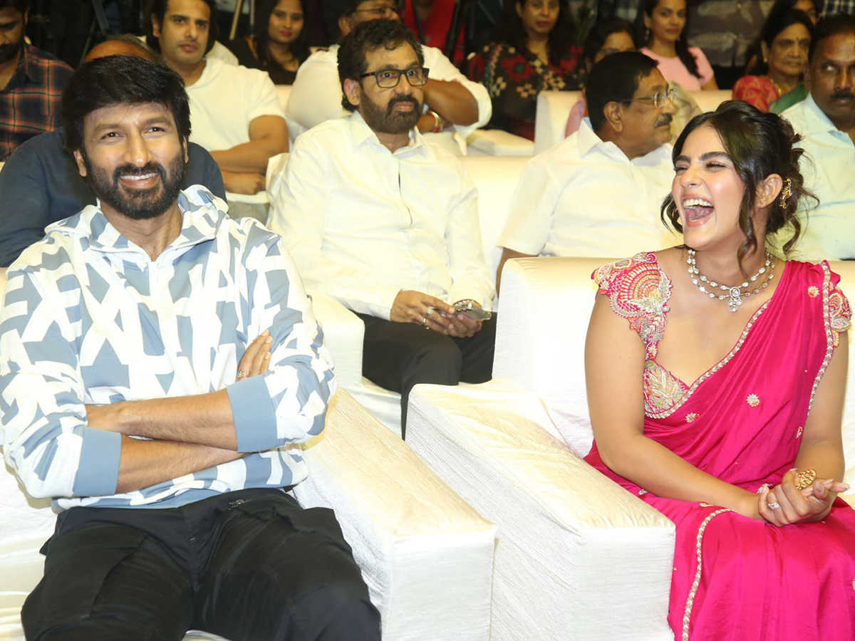 Gopichand_20Viswam_20Moive_20Pre_20Release_20Event_20Photos_1_0.jpg 1