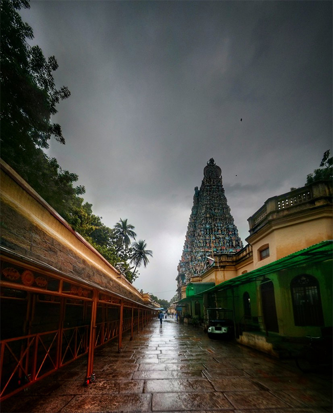 Heavy_20Rain_20Water_20Enters_20in_20Madurai_20Meenakshi_20Temple_5.jpg 5