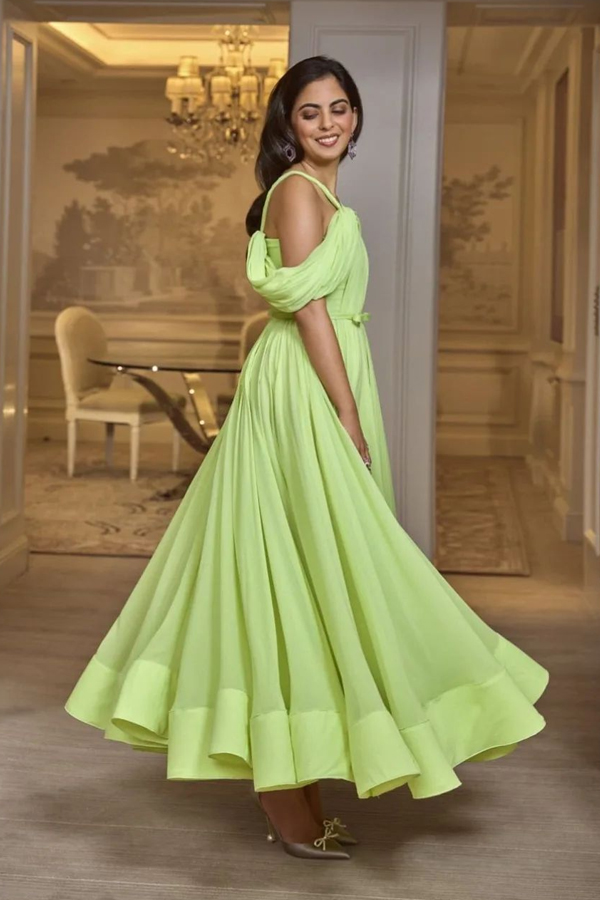 Isha-Ambani-5.jpg 6
