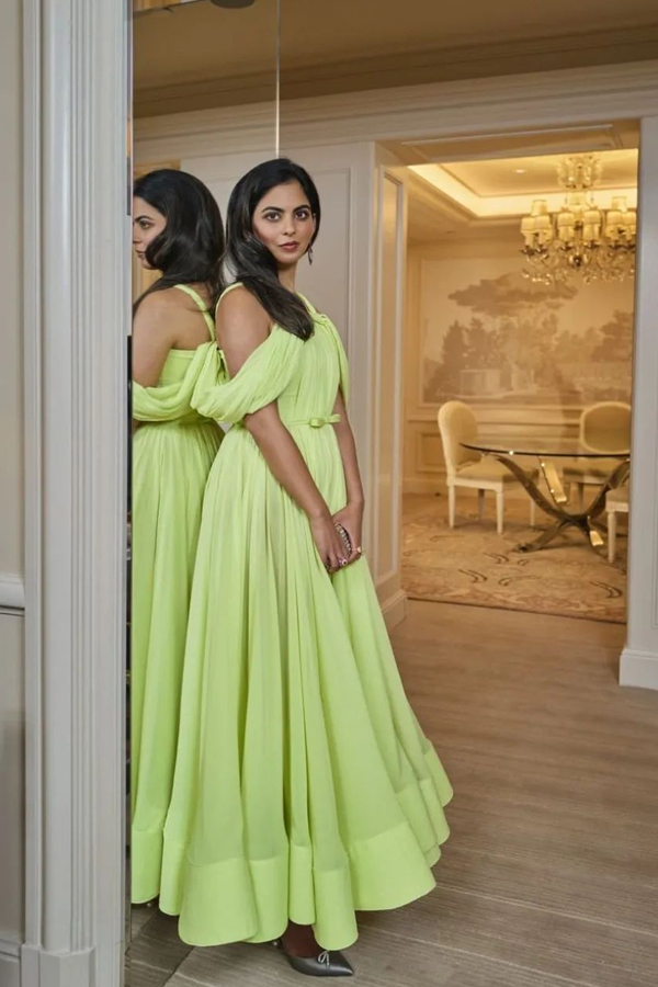 Isha-Ambani-6.jpg 7