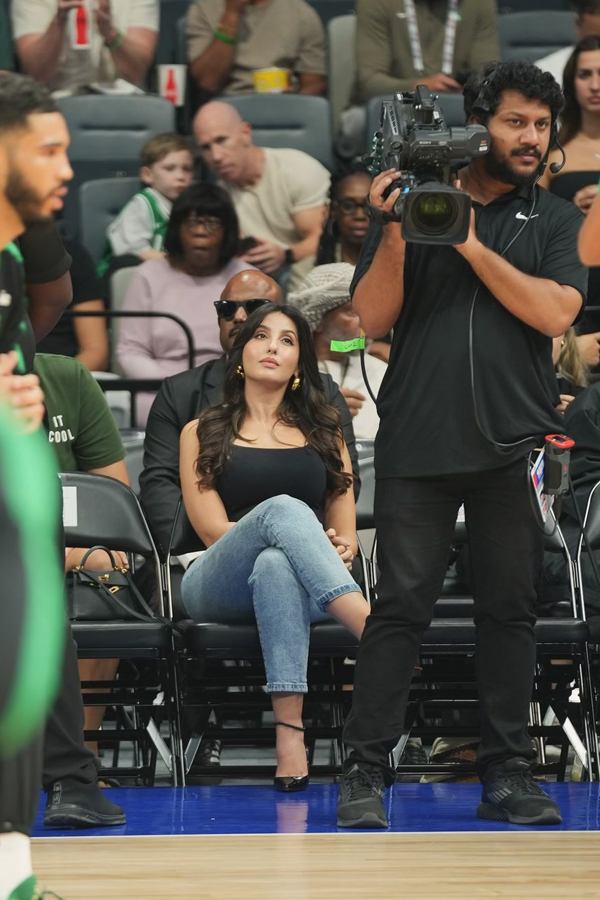 Nora-Fatehi-7.jpg 8