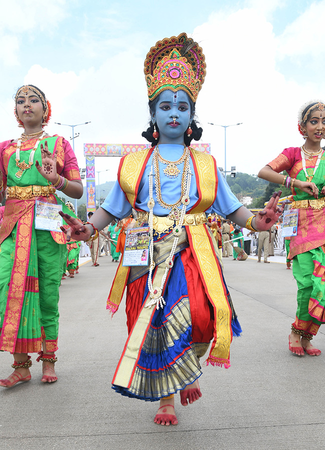 Tirumala_20_20Mohini_20Avatharam_20Brahmotsavam_202024_20Photos_18.jpg 16