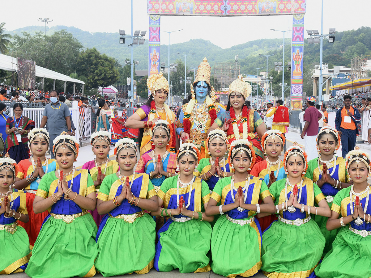 Tirumala_20_20Mohini_20Avatharam_20Brahmotsavam_202024_20Photos_19.jpg 17