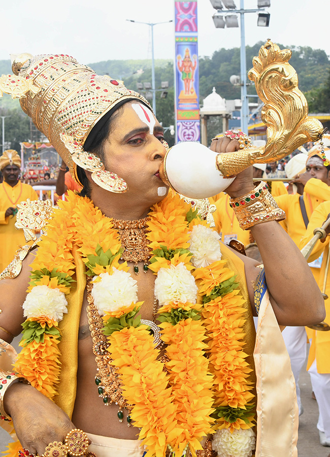 Tirumala_20_20Mohini_20Avatharam_20Brahmotsavam_202024_20Photos_37.jpg 32
