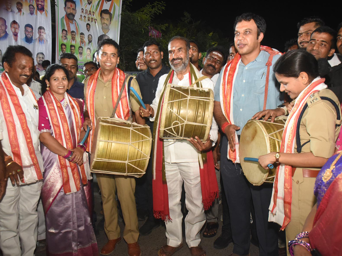 Bathukamma_20Celebrations_20at_20_20Karimnagar_20District__20_2830_29.jpg 30