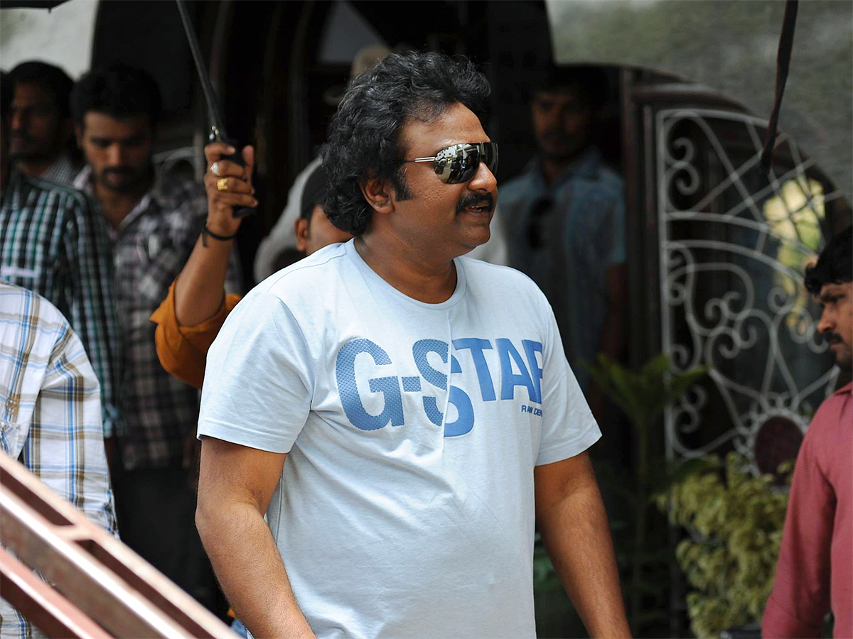 Director_20VV_20Vinayak_20Birthday_20Special_20Photos14.jpg 14