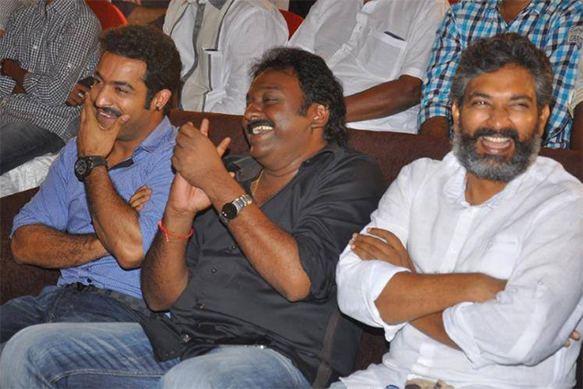 Director_20VV_20Vinayak_20Birthday_20Special_20Photos15.jpg 15