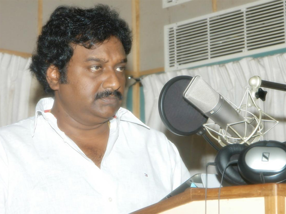 Director_20VV_20Vinayak_20Birthday_20Special_20Photos18.jpg 18