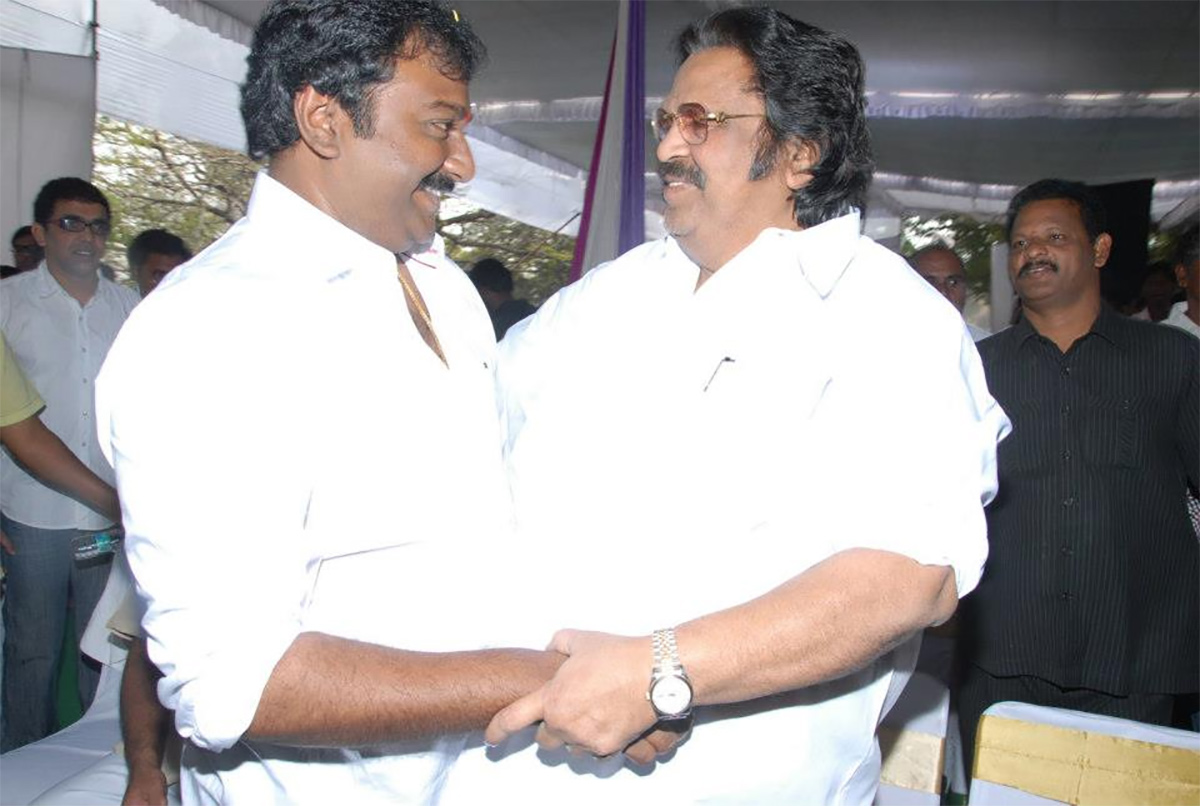 Director_20VV_20Vinayak_20Birthday_20Special_20Photos21.jpg 21