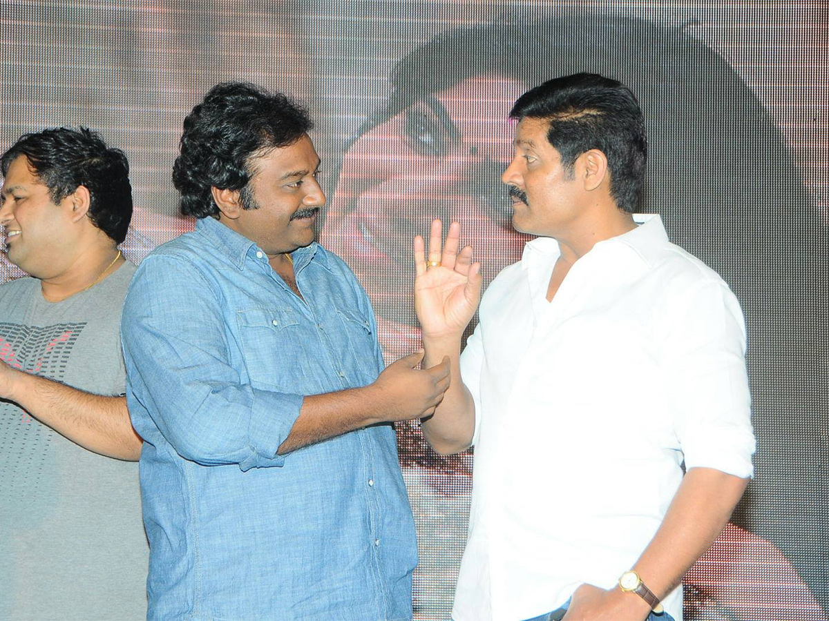 Director_20VV_20Vinayak_20Birthday_20Special_20Photos33.jpg 31