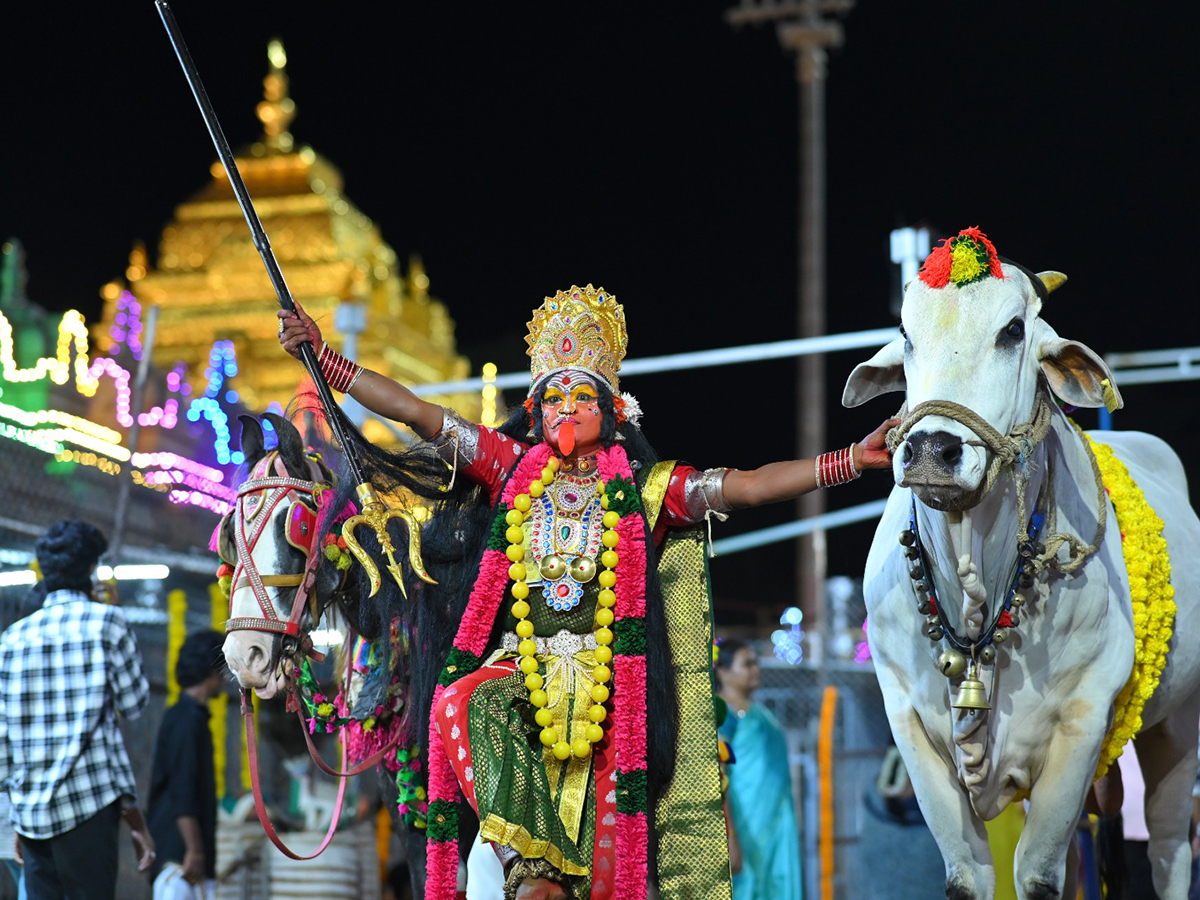 Dussehra_20Navratri_20celebrations_20in_20Srisailam_20Photos_1.jpg 1