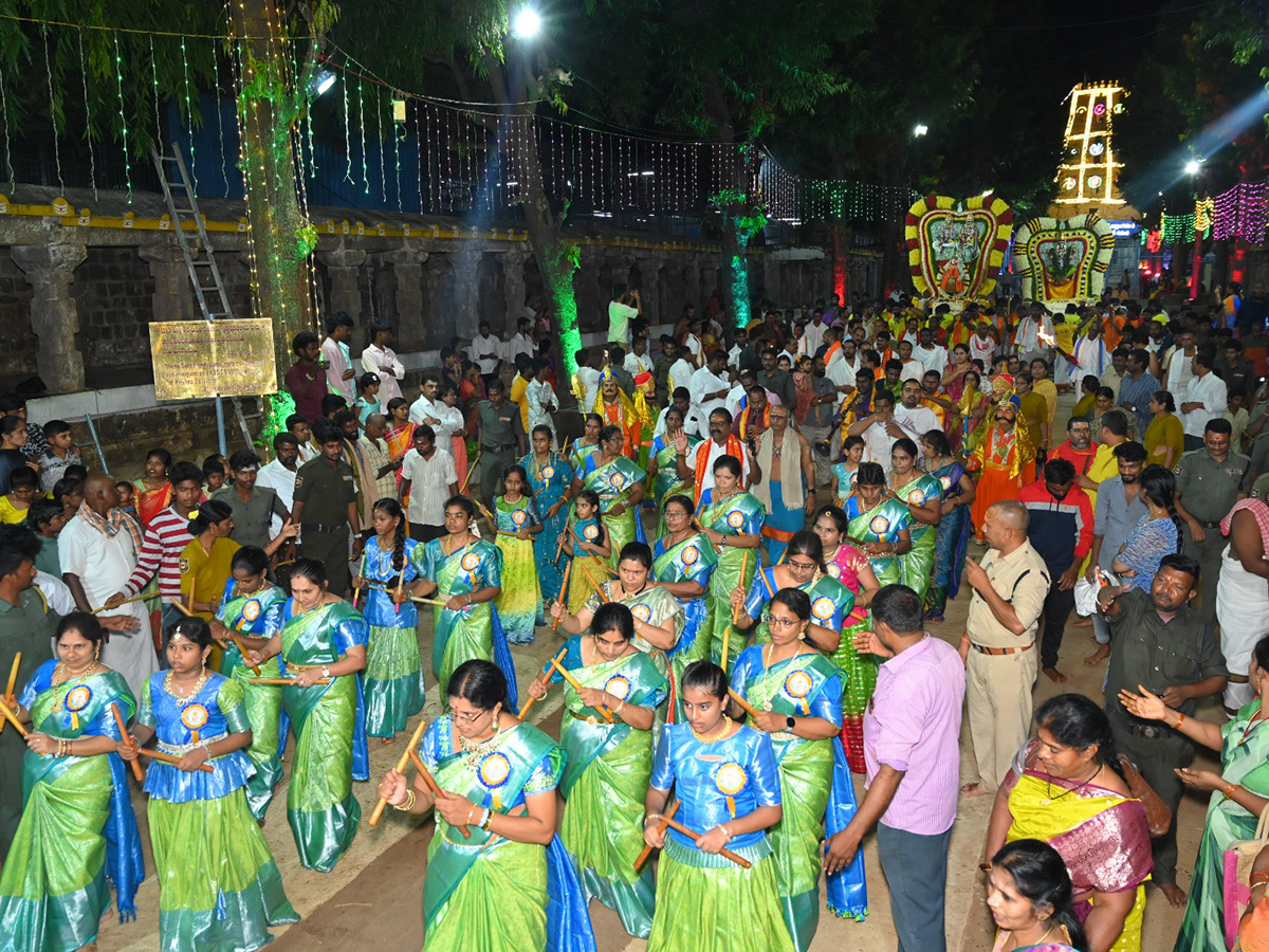 Dussehra_20Navratri_20celebrations_20in_20Srisailam_20Photos_10.jpg 9