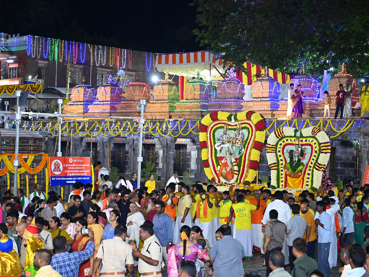 Dussehra_20Navratri_20celebrations_20in_20Srisailam_20Photos_15.jpg 14