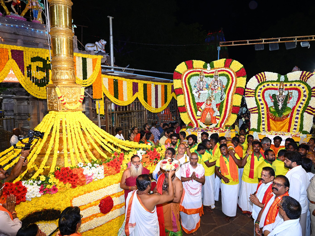 Dussehra_20Navratri_20celebrations_20in_20Srisailam_20Photos_16.jpg 15
