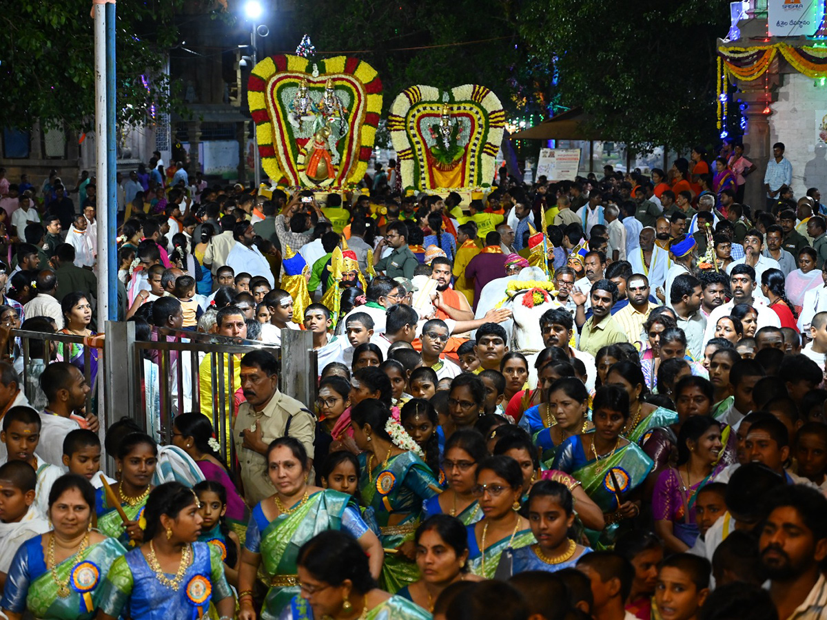 Dussehra_20Navratri_20celebrations_20in_20Srisailam_20Photos_3.jpg 3