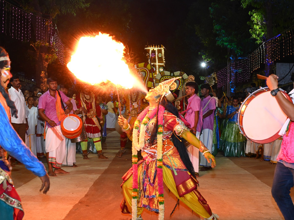 Dussehra_20Navratri_20celebrations_20in_20Srisailam_20Photos_4.jpg 4