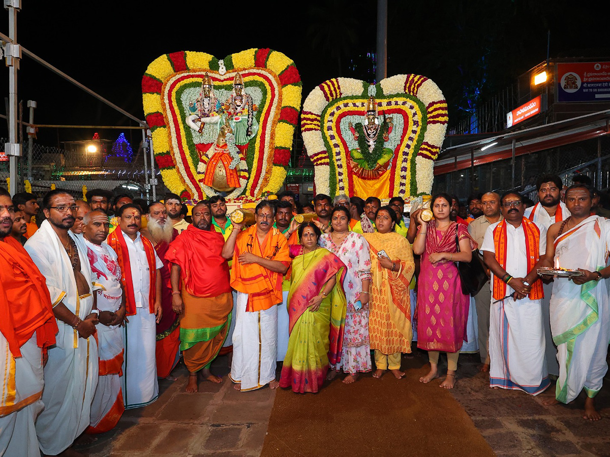 Dussehra_20Navratri_20celebrations_20in_20Srisailam_20Photos_8.jpg 7