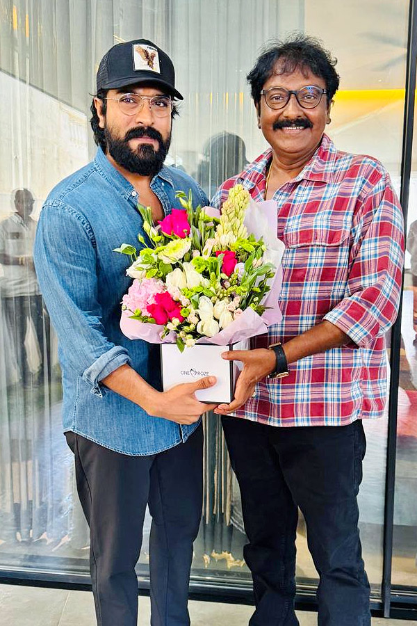 Megastar_20Chiranjeevi_2C_20Prabhas_20and_20Ram_20Charan_20wished_20mega_20director_20VV_20Vinayak_20on_20his_20birthday_20Photos_20_285_29.jpg 6