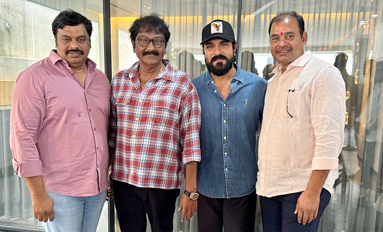 Megastar_20Chiranjeevi_2C_20Prabhas_20and_20Ram_20Charan_20wished_20mega_20director_20VV_20Vinayak_20on_20his_20birthday_20Photos_20_286_29.jpg 7