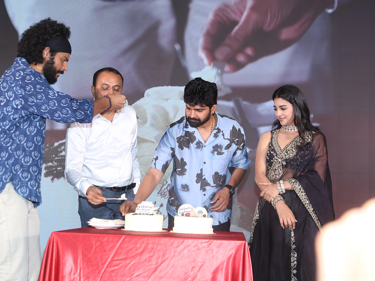 Sree_20Vishnu_20SWAG_20Movie_20Success_20Meet_20Photos_3.jpg 3