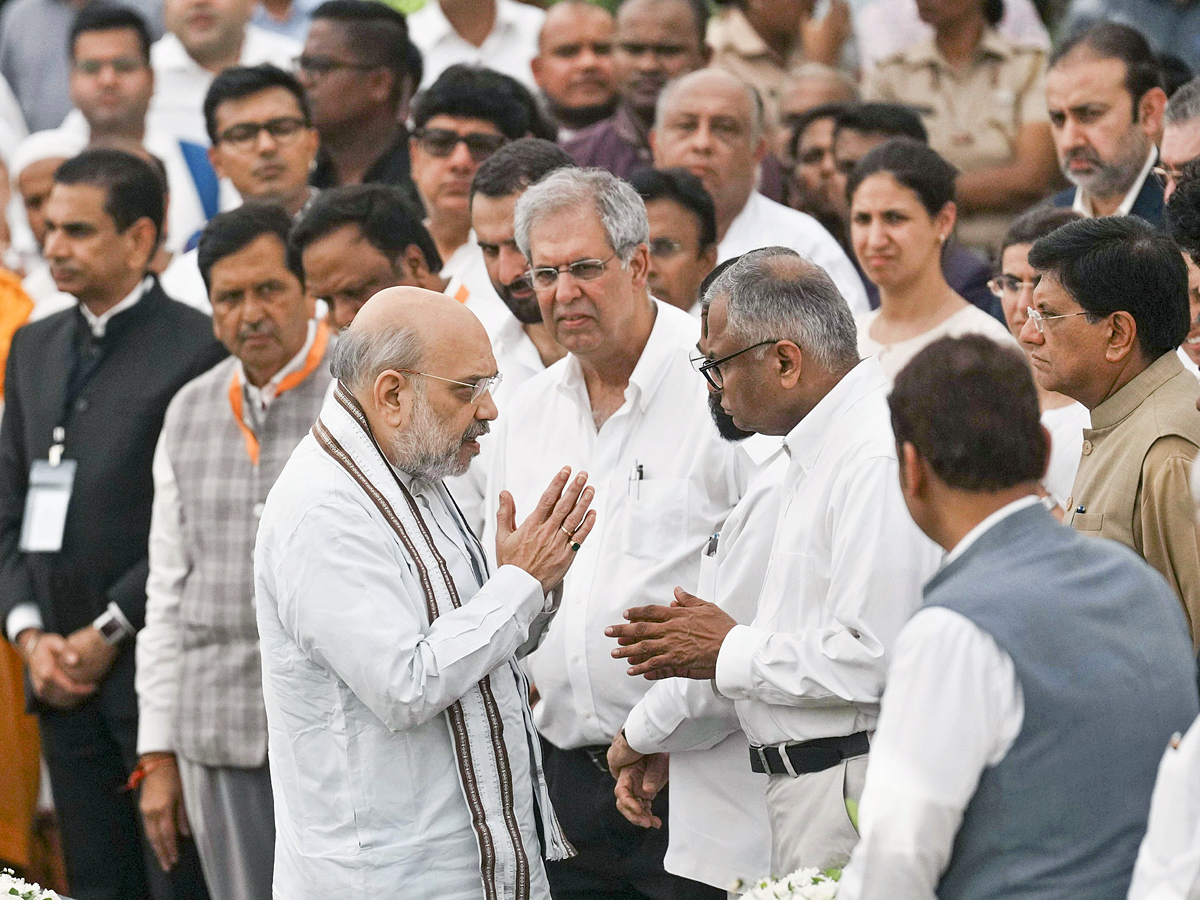 Ratan_20Tata_26_23039_3Bs_20Final_20Journey_20Officials_20Tribute_20At_20NCPA_20Lawns_2CMumbai_20Photos_20_2821_29.jpg 22