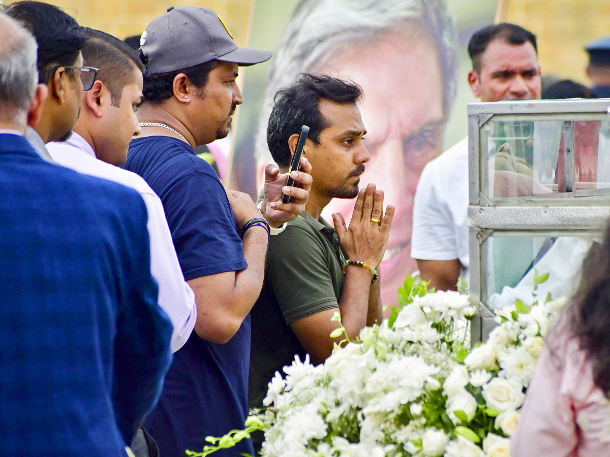 Ratan_20Tata_26_23039_3Bs_20Final_20Journey_20Officials_20Tribute_20At_20NCPA_20Lawns_2CMumbai_20Photos_20_2826_29.jpg 27