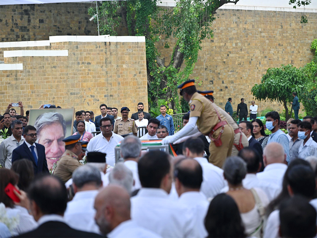 Ratan_20Tata_26_23039_3Bs_20Final_20Journey_20Officials_20Tribute_20At_20NCPA_20Lawns_2CMumbai_20Photos_20_284_29.jpg 6
