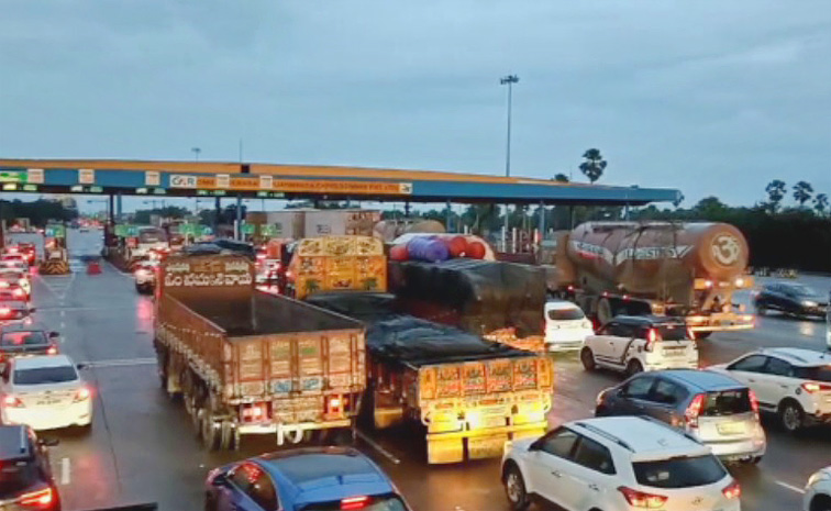 Tollplazatraffic1.jpg