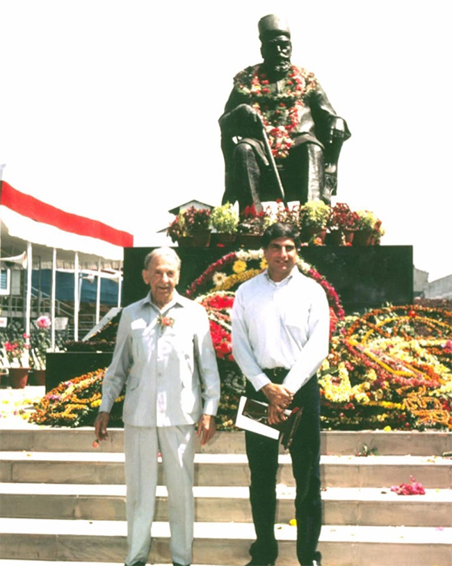 ratan_20tata_20unseen_20and_20rare_20pictures_12.jpg 12