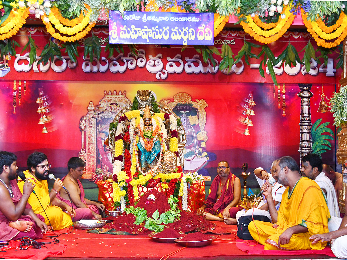 Vijayawada_20kanakadurga_20as_20mahishasuramardini_20on_209th_20day_20of_20Dussehra_20Photos_20_2818_29.jpg 1